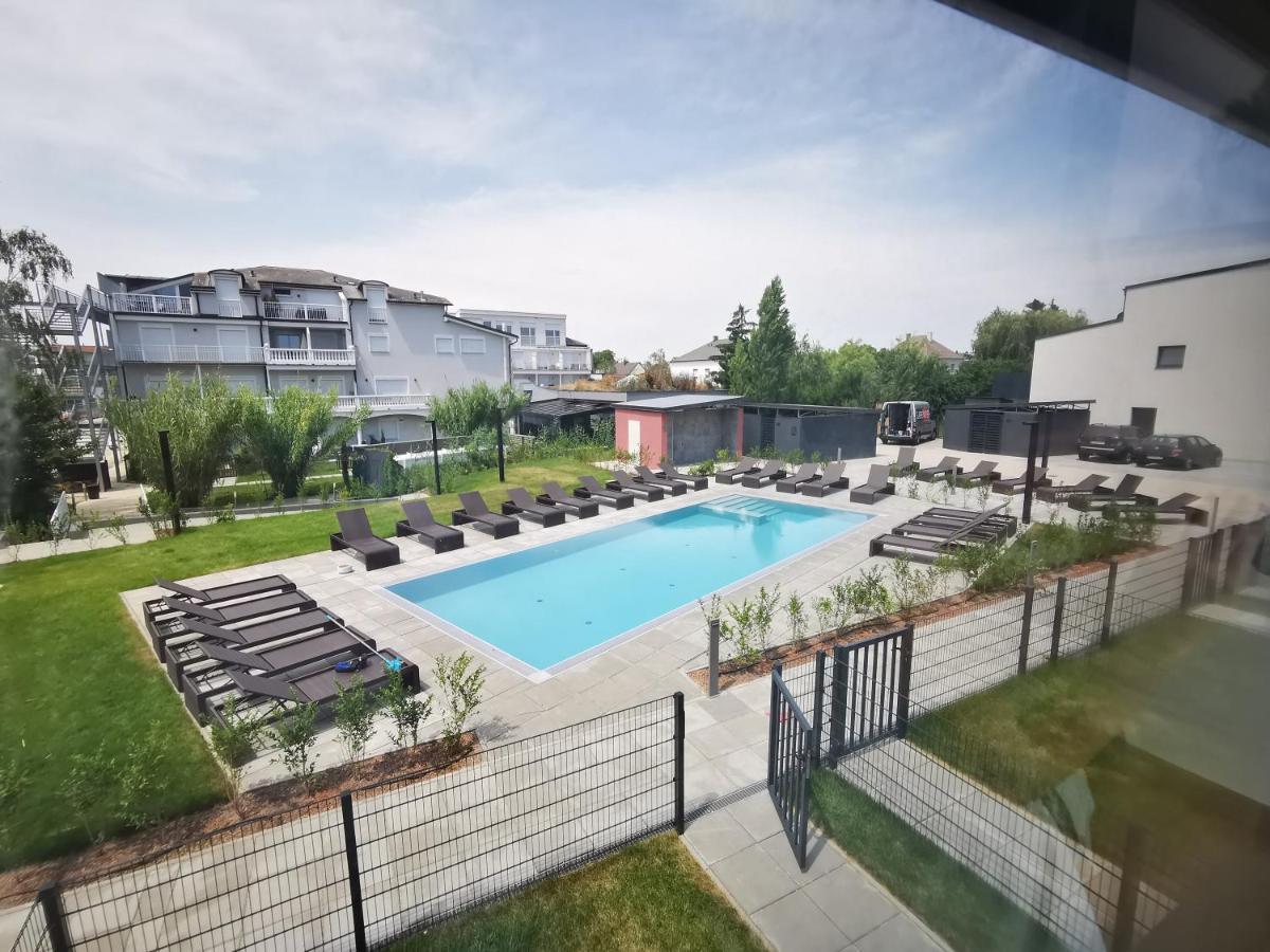 Spa Residenz Neusiedl Appartments Neusiedl am See Exterior photo
